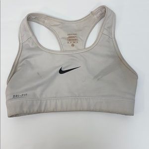 White nike sports bra